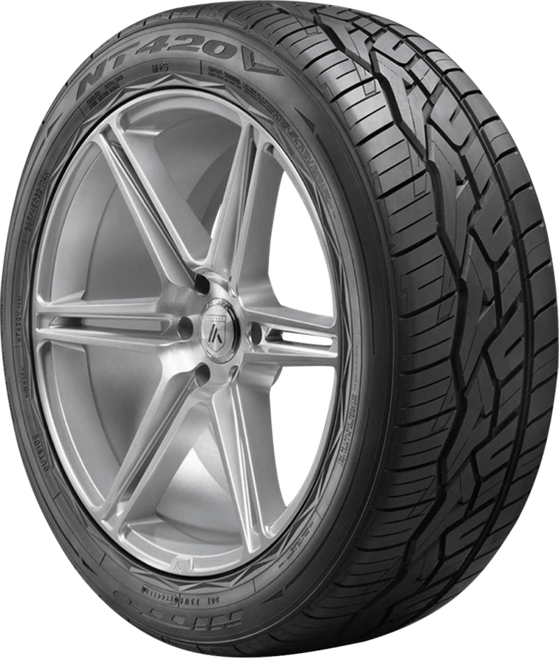 285/45R22 Nitto NT-420V All Season